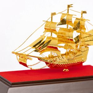 Thuyền Thuận Buồm Xuôi Gió Dát Vàng 24K