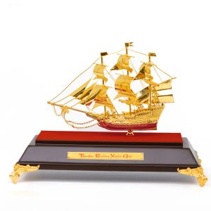 Thuyền Thuận Buồm Xuôi Gió Dát Vàng 24K