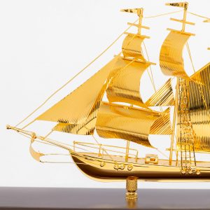 Thuyền Thuận Buồm Xuôi Gió Dát Vàng 24K